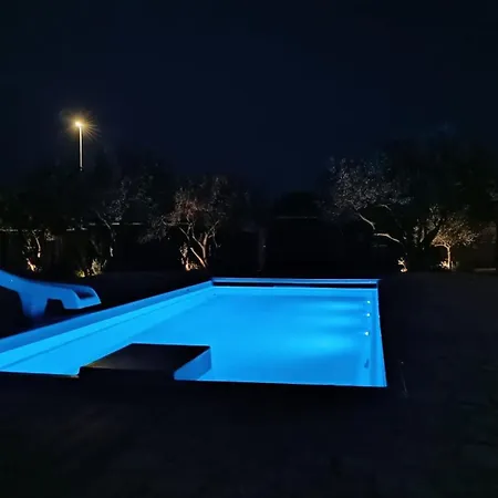 Kemp Beautiful Camp With The Pool
