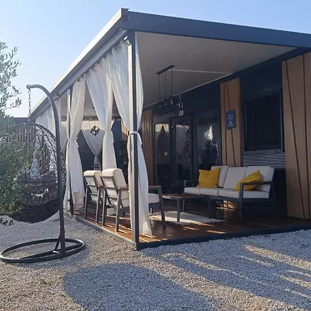 Beautiful Camp With The Pool Kamp alanı Pirovac