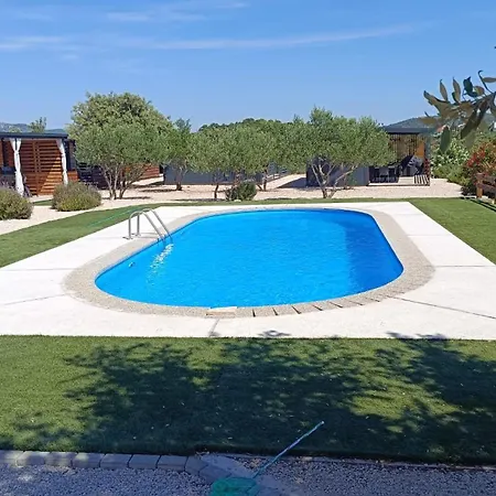 Beautiful Camp With The Pool Kamp alanı
